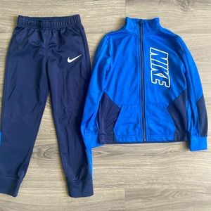 Nike Boys 2 piece set size 7